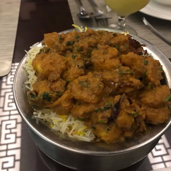 مطعم نوماس محل الجبيل