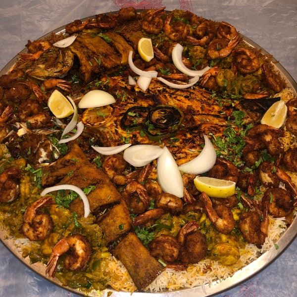 أكلات مطعم عيال بحر