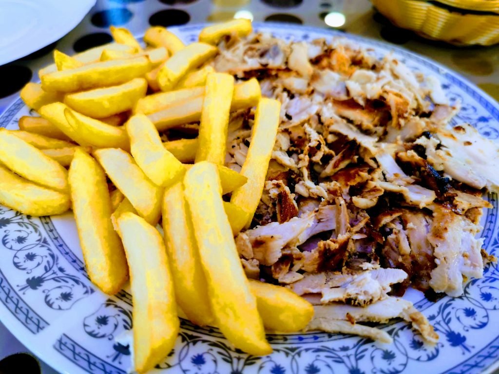 مطعم شاورما فطومة الخفجي ( الاسعار + المنيو + الموقع ) - مطاعم و كافيهات الشرقية