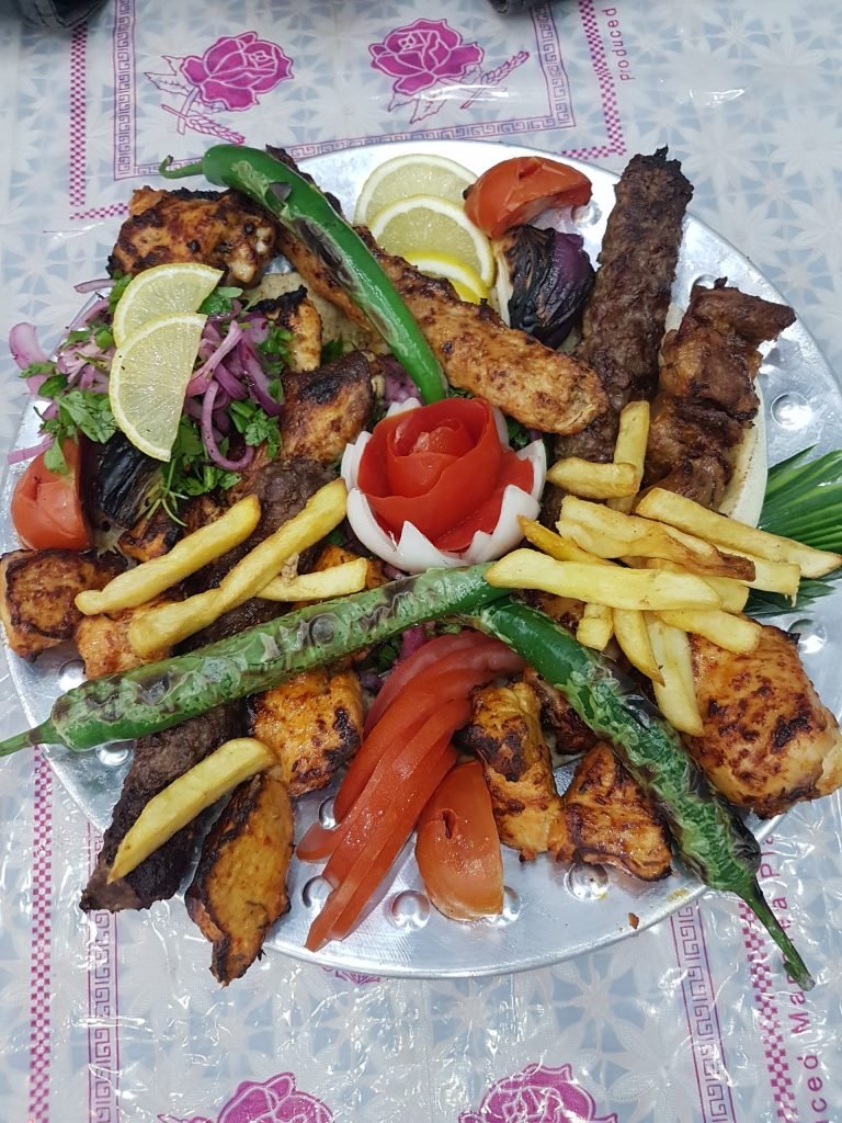 مطعم بوابة إسطنبول القطيف