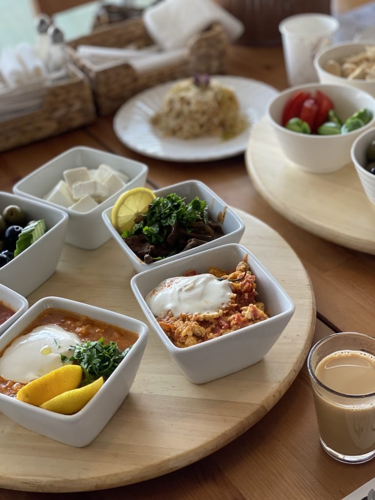 مطعم ريوق القطيف ( الاسعار + المنيو + الموقع ) - مطاعم و كافيهات الشرقية