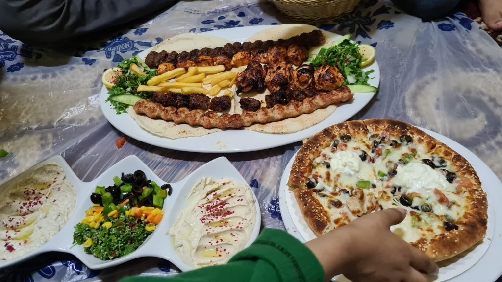 مطعم الميامين القطيف ( الاسعار + المنيو + الموقع ) - مطاعم و كافيهات الشرقية