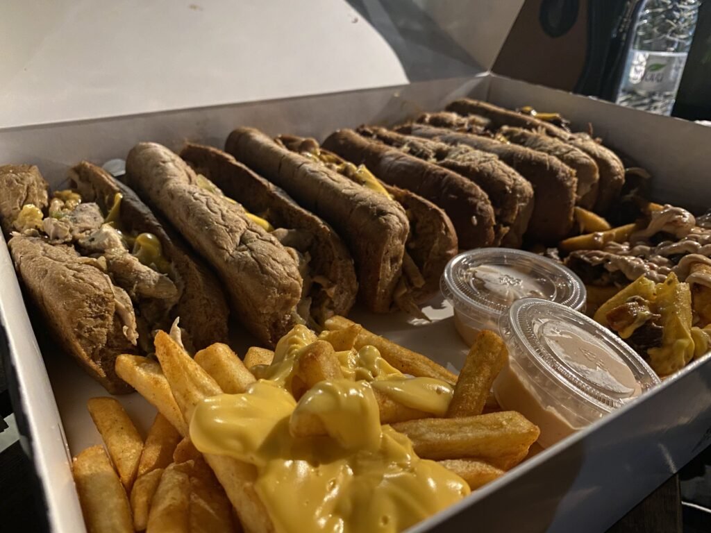 مطعم ستريت الخبر ( الاسعار + المنيو + الموقع ) - مطاعم و كافيهات الشرقية